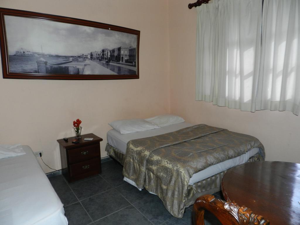 Hotel Navarro Santo Domingo Room photo